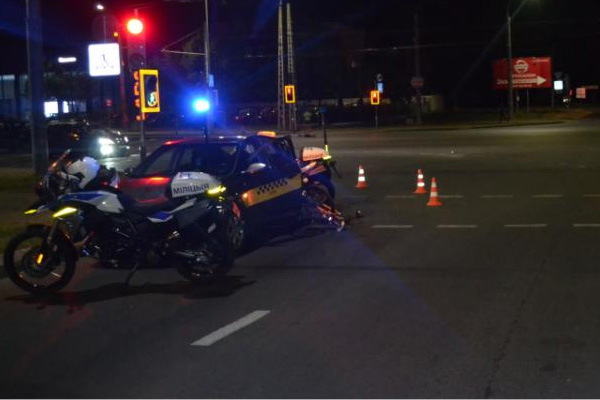 Fransa'da cami önünde silahlı saldırı