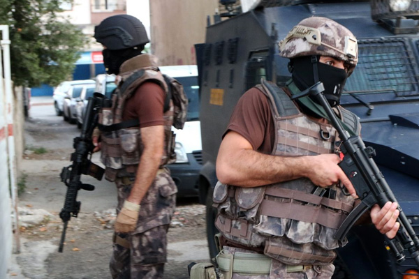 Şanlıurfa'da IŞİD'in sözde 'emirlerine' operasyon