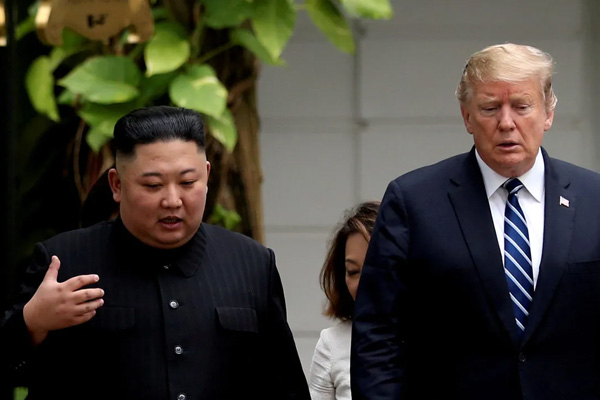Trump’tan Kim’e sınırda görüşme teklifi