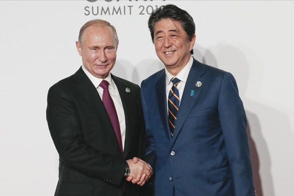 Rusya ve Japonya 'barış anlaşması' konusunda diyaloğa devam edecek