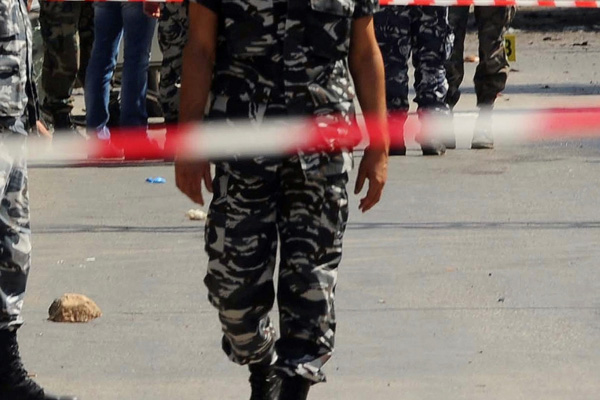 Lübnan'da bakanın konvoyuna silahlı saldırı