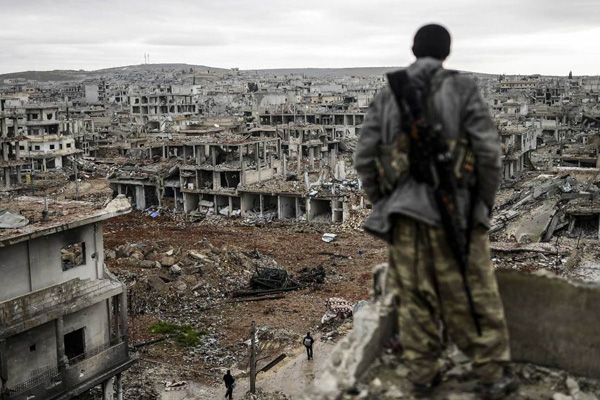 İsrail'in Suriye'de rejim bölgesini bombaladığı iddia edildi