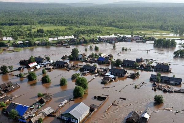 Rusya'da sel 12 can aldı