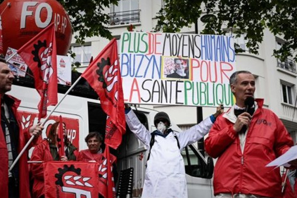 Fransa'da, Acil Servis çalışanları grevde