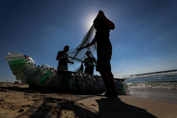 İsrail yıllardır alıkoyduğu 20 tekneyi Filistin'e teslim etti
