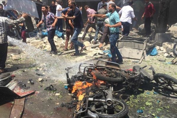 Suriye'nin kuzeyindeki Bab'da eş zamanlı patlamalar