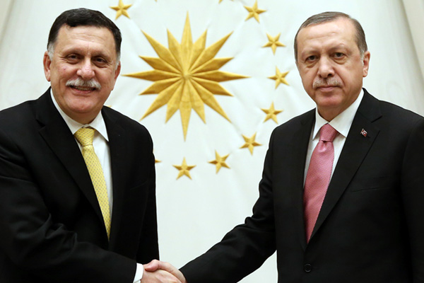 Erdoğan ile Libya UMH Başkanı Serrac, Dolmabahçe'de görüştü