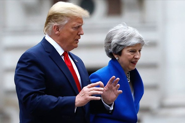Trump, May ile görüştü