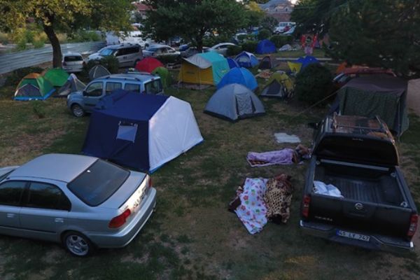 'Bedava Palas'ın' müşterisi eksik olmuyor