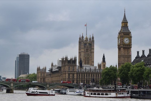 İngiltere'den büyükelçinin yazışmalarının sızmasına soruşturma