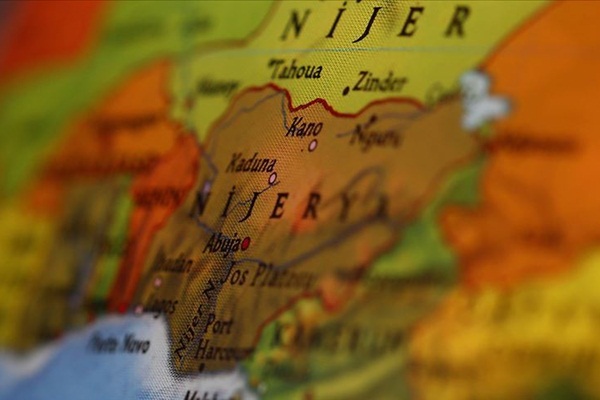 Afrikalı liderler Nijer'de olağanüstü toplandı