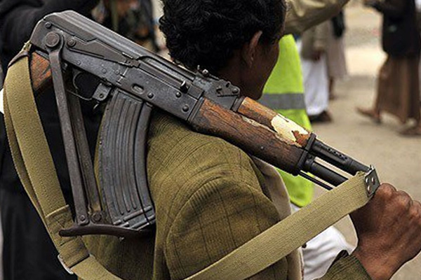 Husilerden Abha Havalimanı'na saldırı