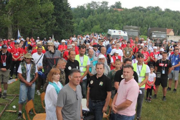 Ölüm yolunda 'Barış Yürüyüşü' başladı