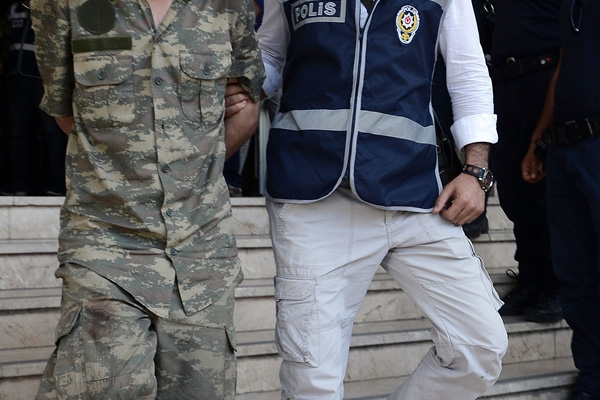 TSK’da FETÖ operasyonu