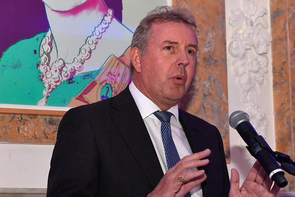 Trump ile ilgili sözleri basına sızmıştı: İngiltere'nin Washington Büyükelçisi istifa etti