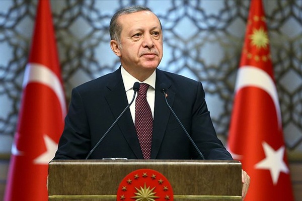 Erdoğan’dan Merkez Bankasındaki görev değişimini eleştirenlere tepki