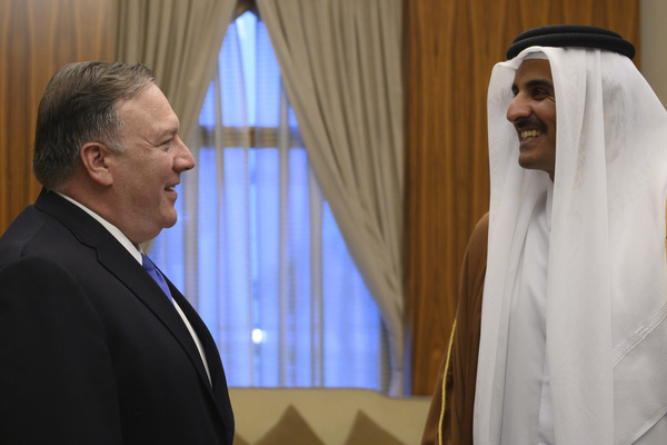 Pompeo, Katar Emiri Şeyh Temim ile görüştü