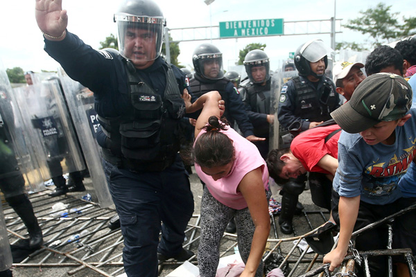 ABD'de göçmenlere karşı baskınlar başladı
