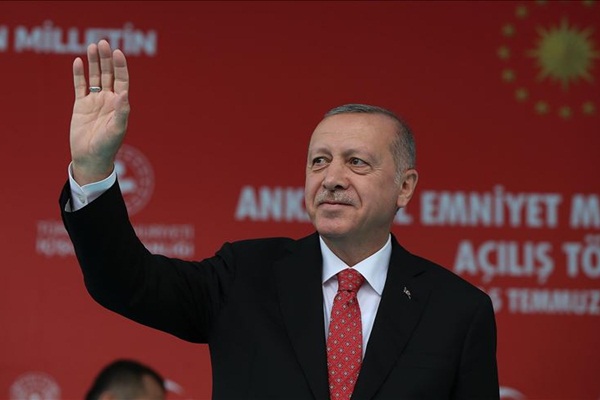 Erdoğan: Sakalımızı kestiler ama kesilen sakal çok daha gür bitti