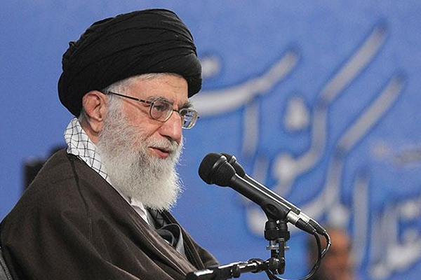 İran dini lideri Hamaney: İngiltere korsanlık yapıyor