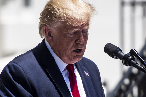 Trump: İran'da rejim değişikliği peşinde değiliz