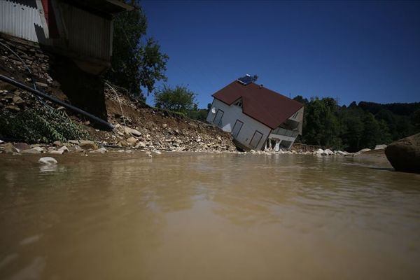 'Devletimizin tüm kurumları görev başında'