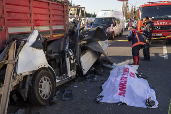 Ankara'da feci kaza: 1 ölü