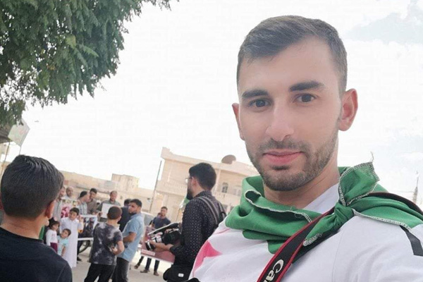 İdlib'in sesini duyuran Enes Diyab, hava saldırısında hayatını kaybetti