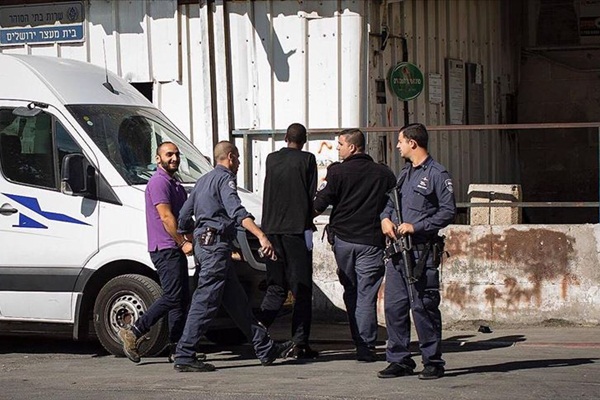 İsrail, AA muhabirini yeniden sınır dışı merkezine götürdü