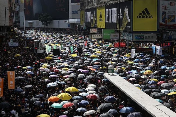 Çin Savunma Bakanlığından 'Hong Kong’a girebiliriz' iması