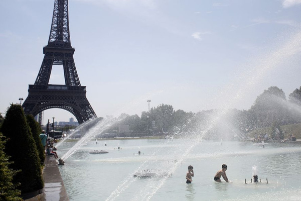 Fransa’da 72 yılın en sıcak günü yaşanıyor
