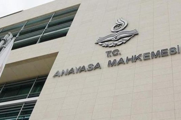 Anayasa Mahkemesinden 'barış bildirisi' kararı