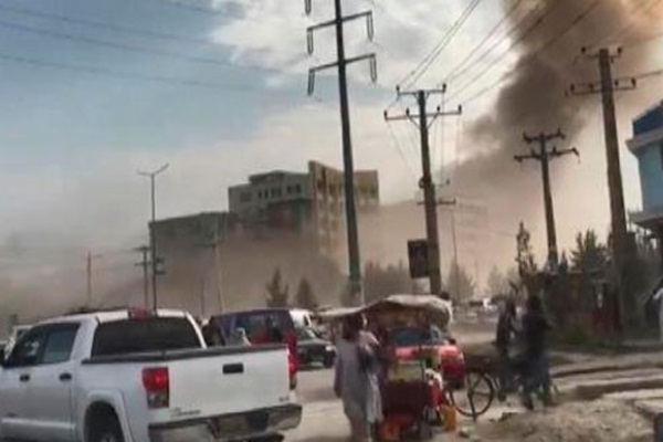 Afganistan'da bomba yüklü araçla saldırı: Ölü ve yaralılar var