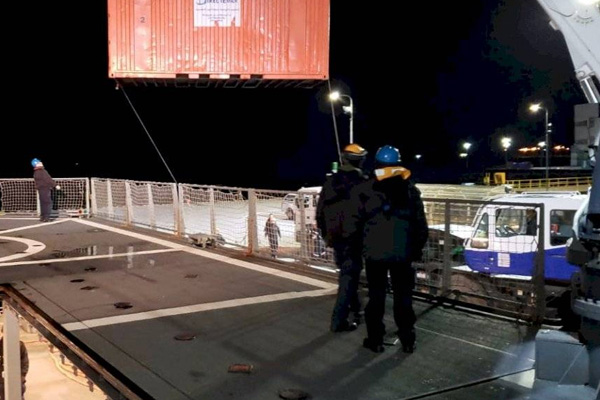 Şili'de 40 bin litre akaryakıt denize döküldü