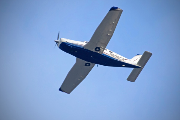 Avustralya'da küçük uçak düştü: 2 yaralı