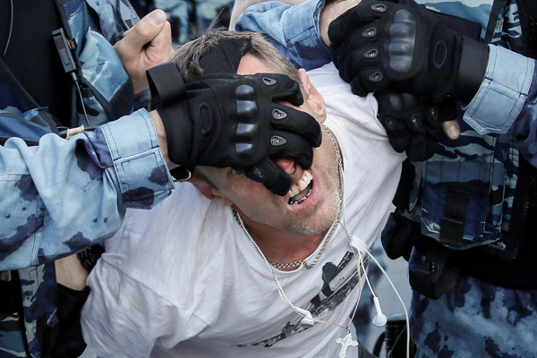 Moskova’da 'Putin'siz bir Rusya' sloganları