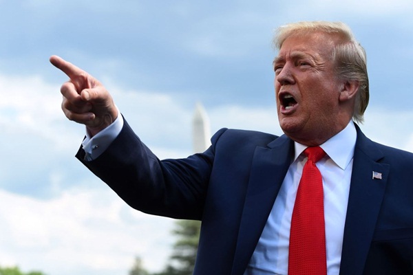 Trump'tan tepki: Fed hiçbir şey yapmıyor