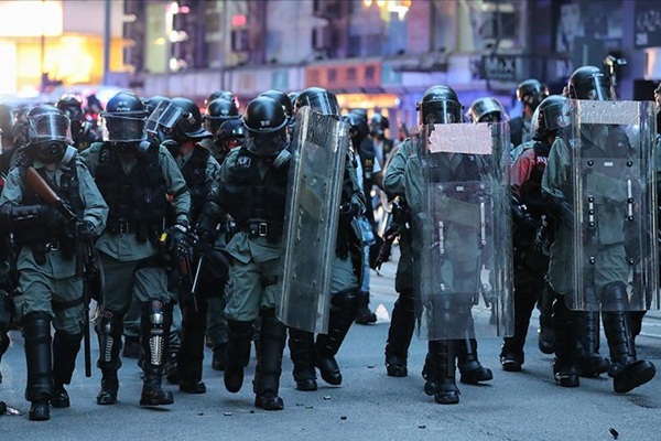 Çin'den Hong Kong'a destek