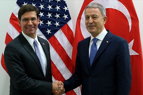 Hulusi Akar'dan ABD'ye 'Güvenli Bölge' uyarısı