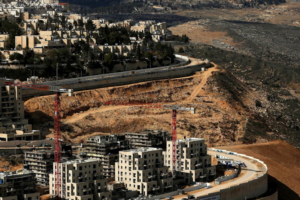 İsrail Batı Şeria'da 6 bin yasa dışı konut inşa edecek