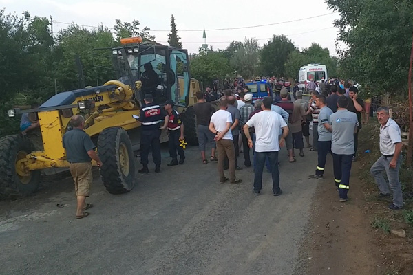 Edirne'de greyderin çarptığı çocuk hayatını kaybetti