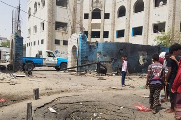 Yemen'de, BAE'ye El Kaide darbesi: 17 ölü