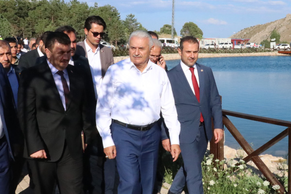 Binali Yıldırım Erzincan'da