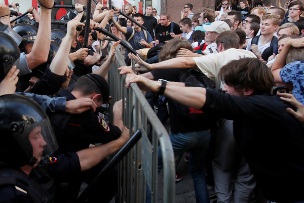 Rusya'da protestolara katılan 134 kişi askere gönderildi