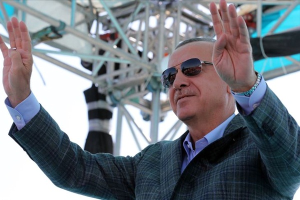 Erdoğan: Şimdi de Fırat'ın doğusuna gireceğiz