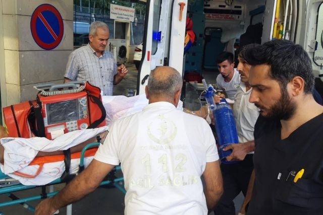 Siirt'te elektrik akımına kapılan garson ağır yaralandı