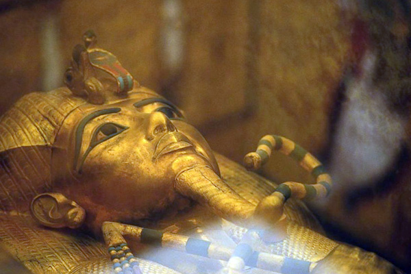 Mısır, Firavun Tutankamon'un peşinde! Interpol'e başvuru yapıldı