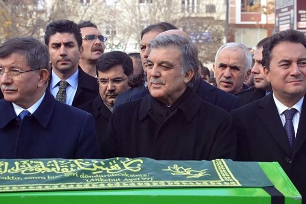 Abdulkadir Selvi: Gül, Babacan ve Davutoğlu yeni bir durum değerlendirmesi yapacak