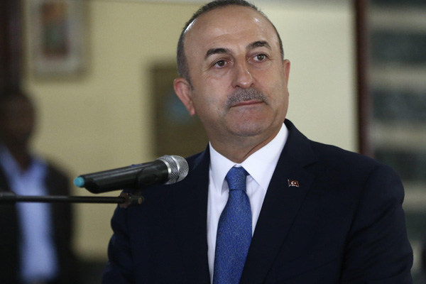 Çavuşoğlu'ndan ABD'ye YPG tepkisi