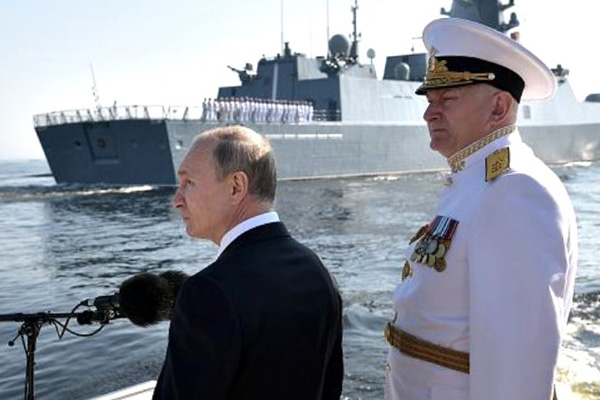 Putin’den Trump'a rest: ABD yaparsa Rusya da nükleer füze geliştirecek